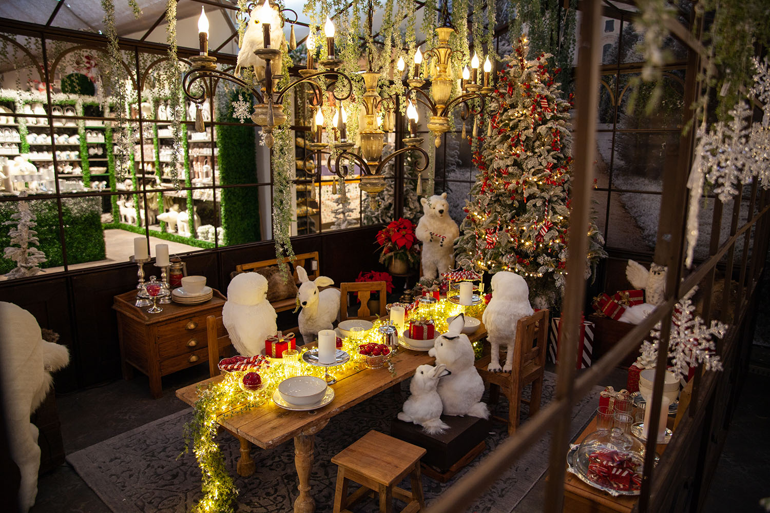 Décoration du jardin secret de la Mère Noël chez Schilliger en 2022