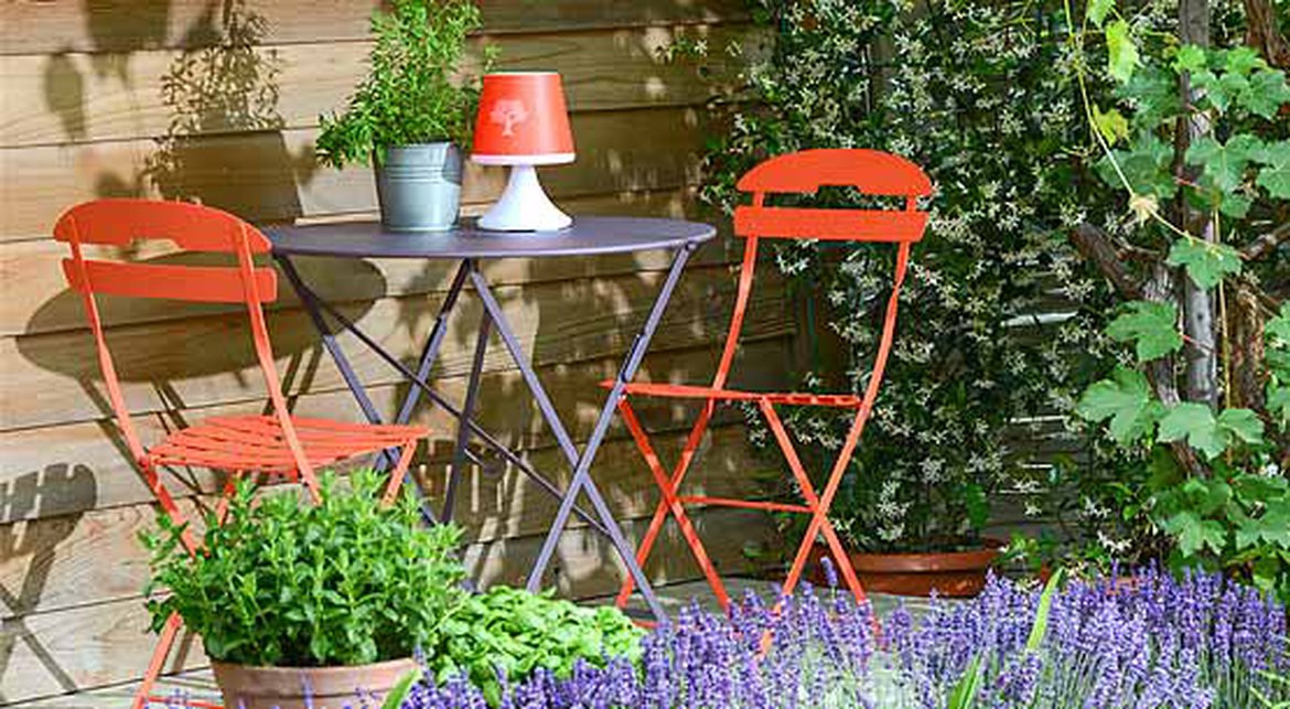 Renouveler la décoration de la terrasse et du jardin avec des plantes et des fleurs