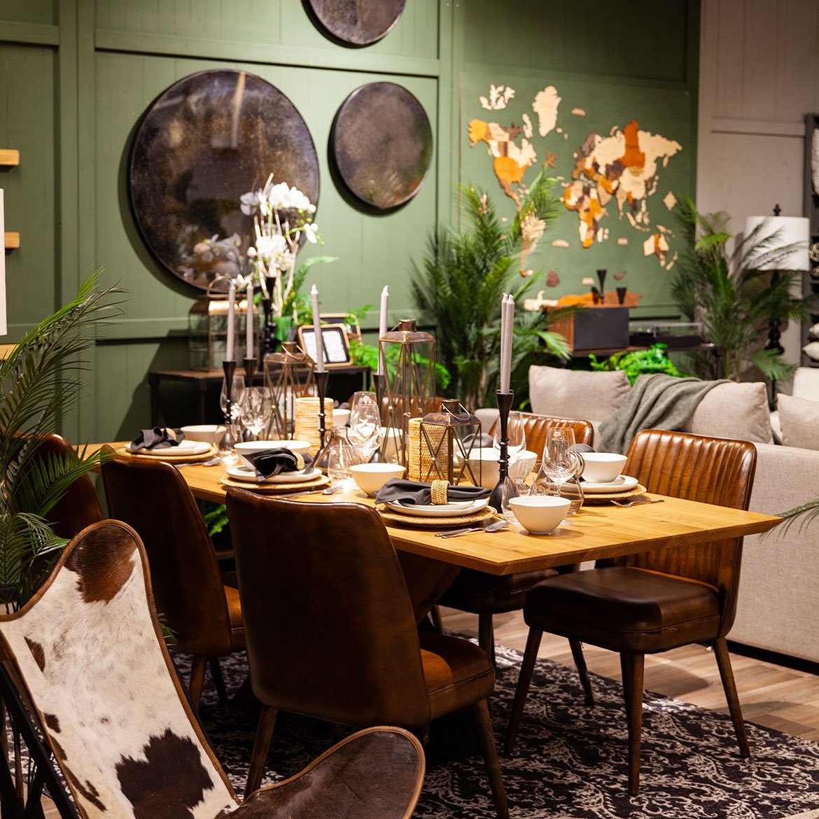 Espace repas - tables en bois noble, personnalisables, chaises et fauteuils de repas - Schilliger