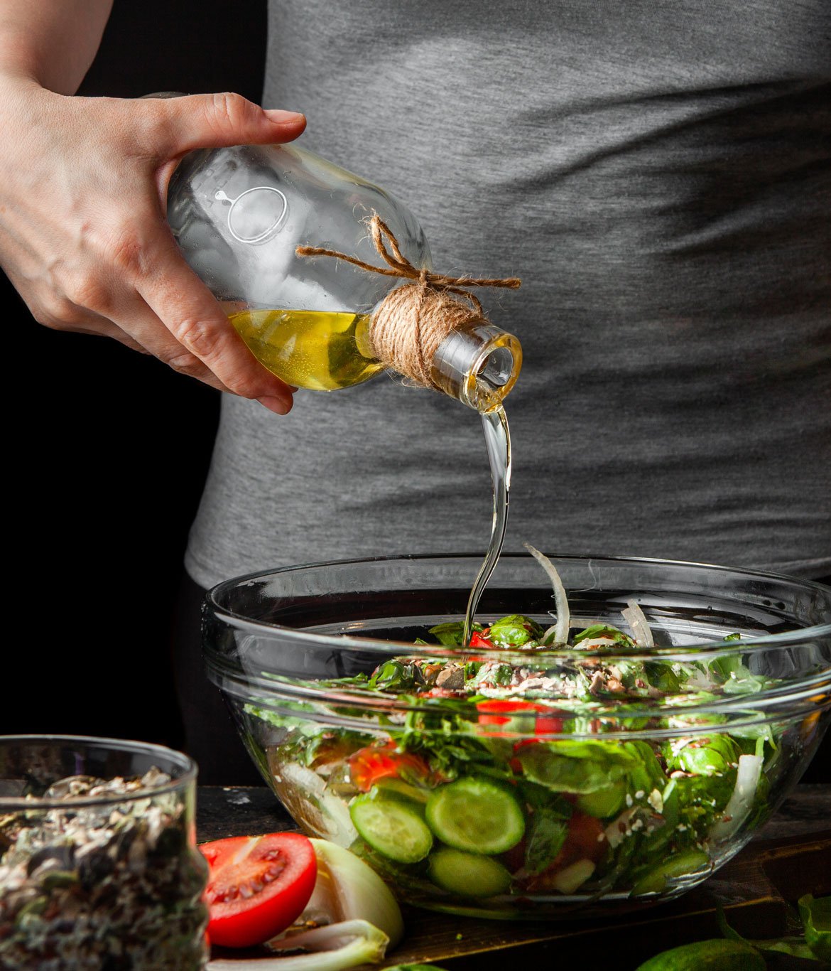 Sauce à salade avec de l'huile d'olive