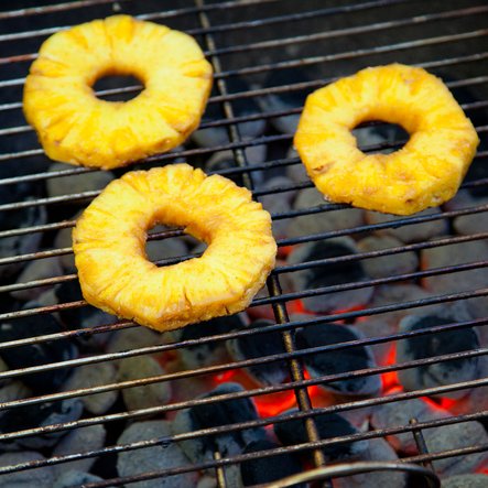 Desserts au barbecue et à la plancha