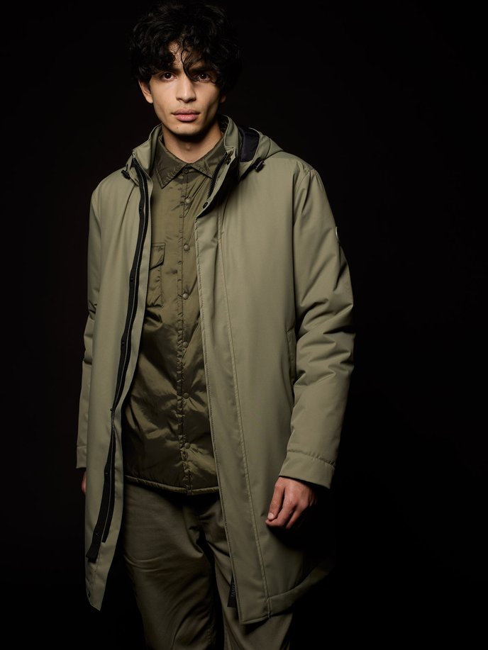 L'Homme
by Schilliger

 