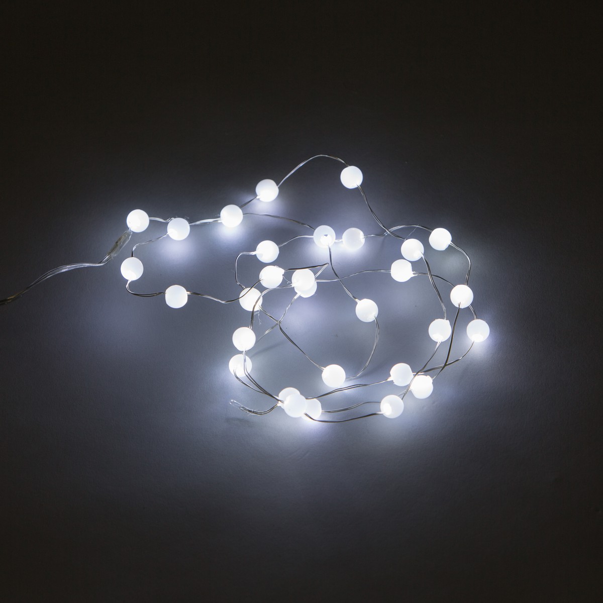   Guirlande Int. LED mini Boules à piles 30L  200cm