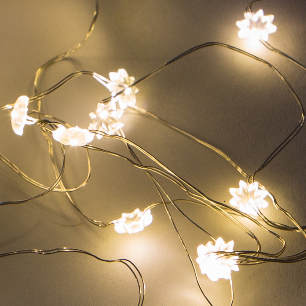  Guirlande Int. LED mini Fleurs à piles 20L  200cm