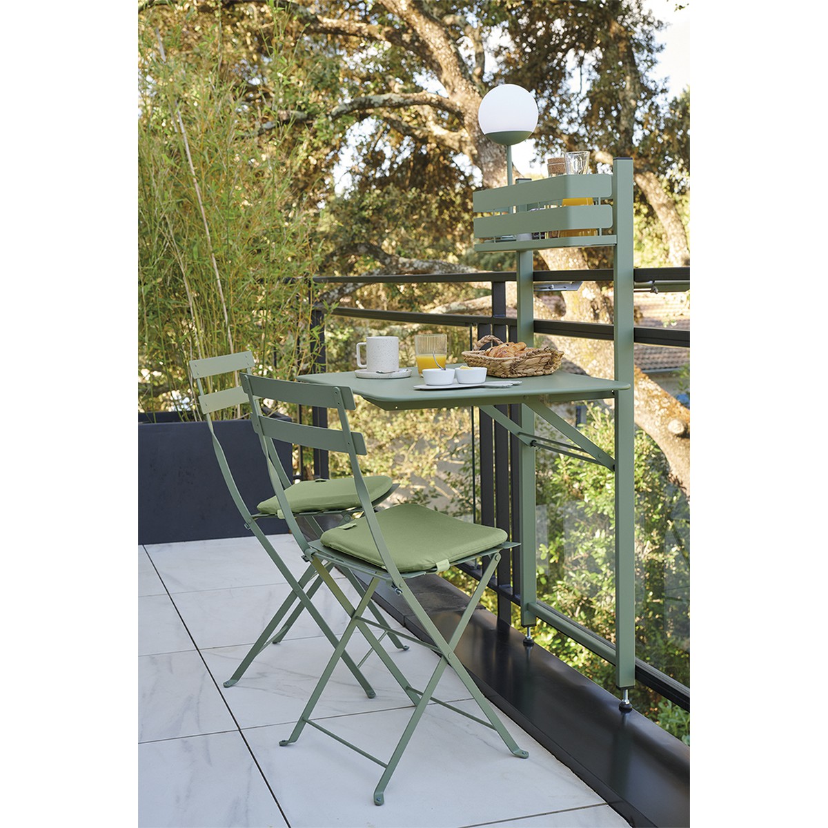 Fermob Bistro Table Balcon. Bistro Bleu cyan clair L 62.5 x l 54 x H120cm