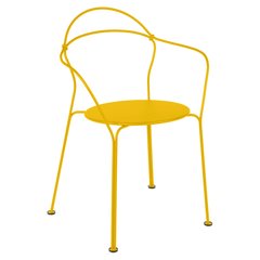 Fermob Airloop Table airloop Jaune miel L 60 x l 60 x H74.5cm Diam : 60