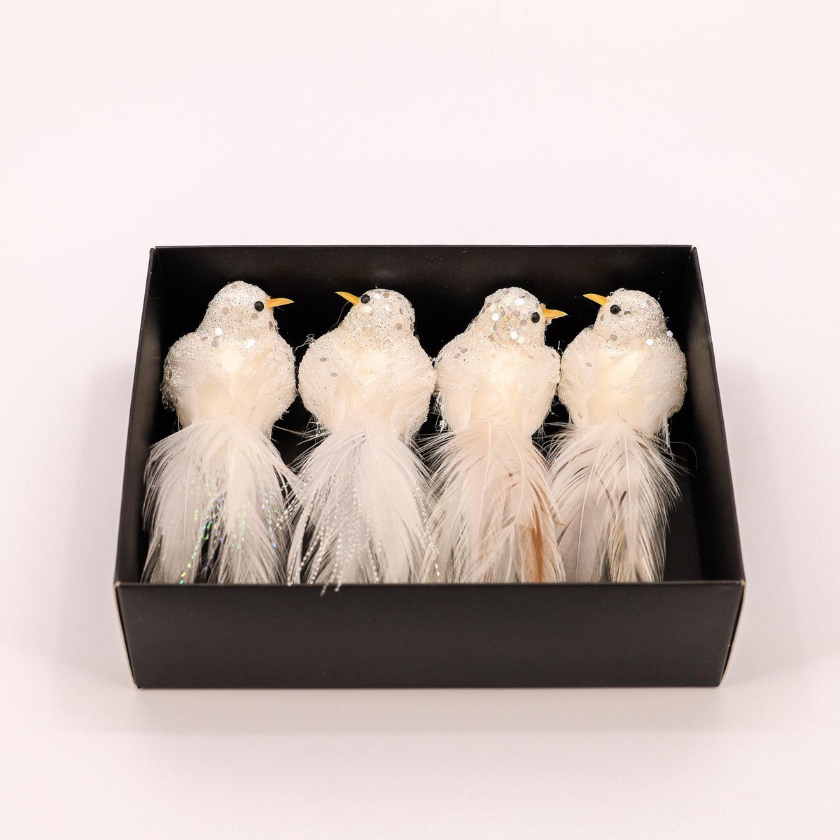 Schilliger Design  Oiseau blanc sur clip  11cm