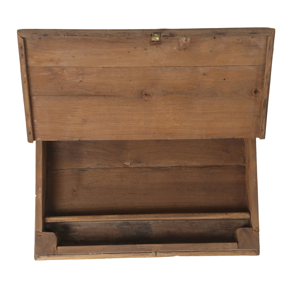 Les Restaurés, by Schilliger  Table d'appoint coffre en teck ancien  52x55x30cm