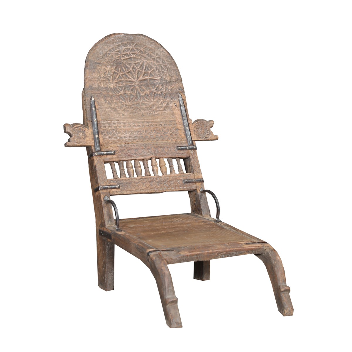 Les Restaurés, by Schilliger  Chaise Pida traditionnelle Indienne en teck ancien  54x55x79cm