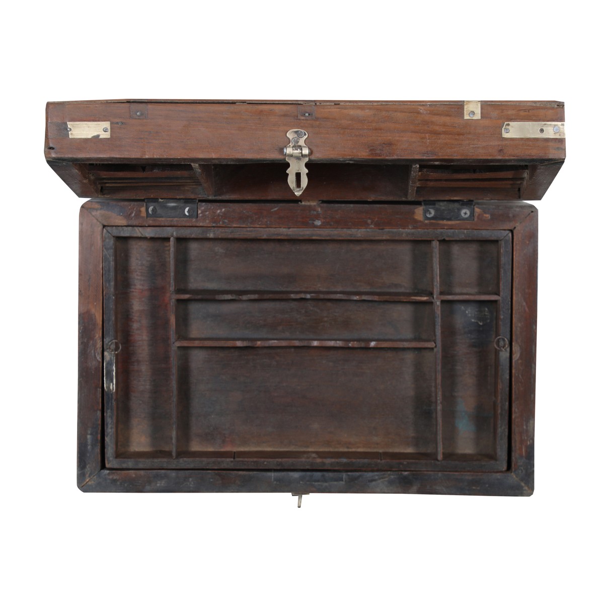 Les Restaurés, by Schilliger  Coffre en teck ancien  46x29x18cm