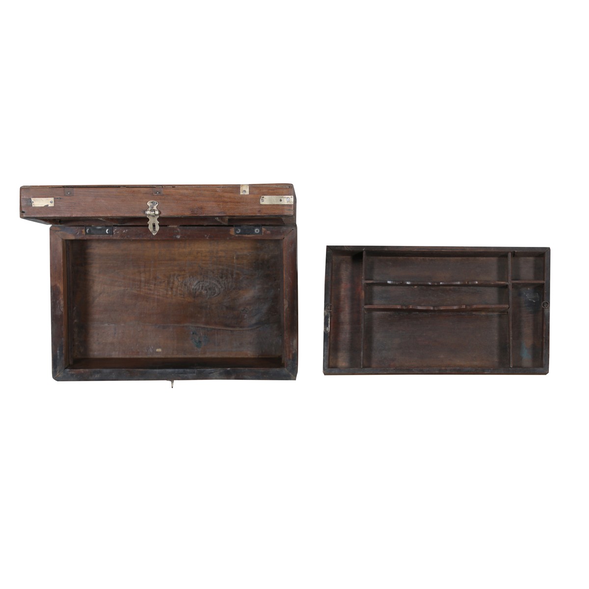 Les Restaurés, by Schilliger  Coffre en teck ancien  46x29x18cm