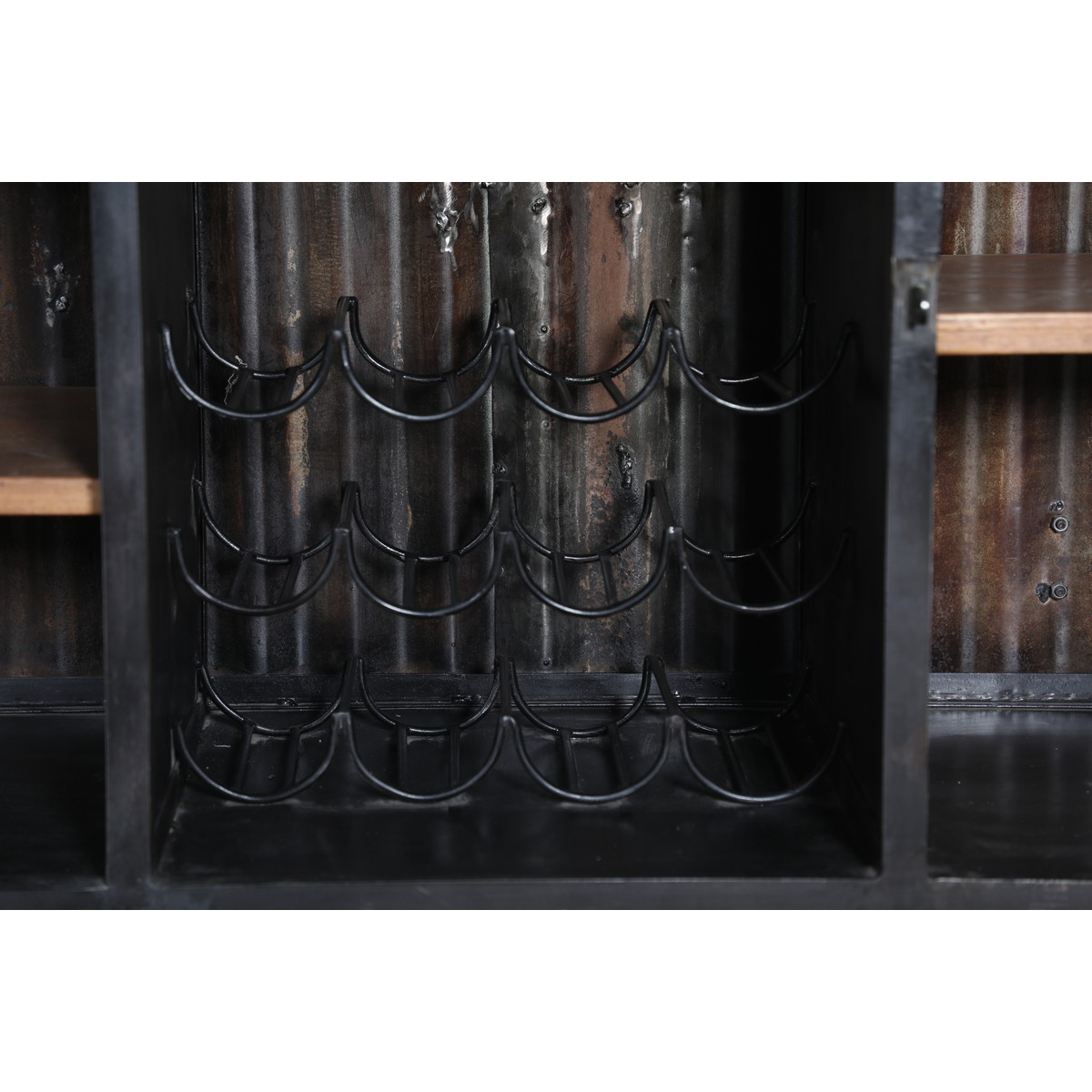 Bouteillers, Les Restaurés, by Schilliger Bar Le Zinc 183x69x109cm