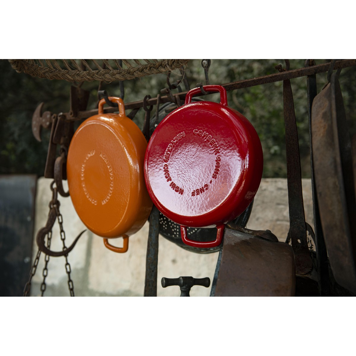 Cocotte ovale Cousances en fonte émaillée | Le Creuset BE