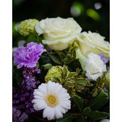 Schilliger Production  Bouquet fleuri  Hauteur : env 42 cm, diam. bouquet : 45cm