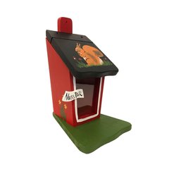  Vogevilla Bar à noix Squirrel & Forest House petit Rouge fraise 23x21x30cm